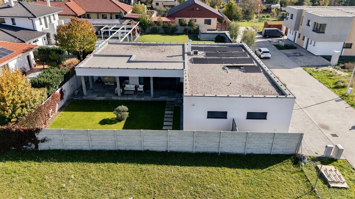 Moderný inteligentný bungalov s fotovoltaikou. - 2