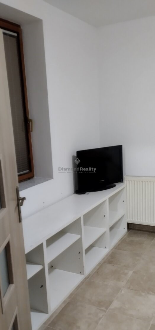 Na prenájom pekný 1 izbový byt v rodinnom dome, Madunice - 2