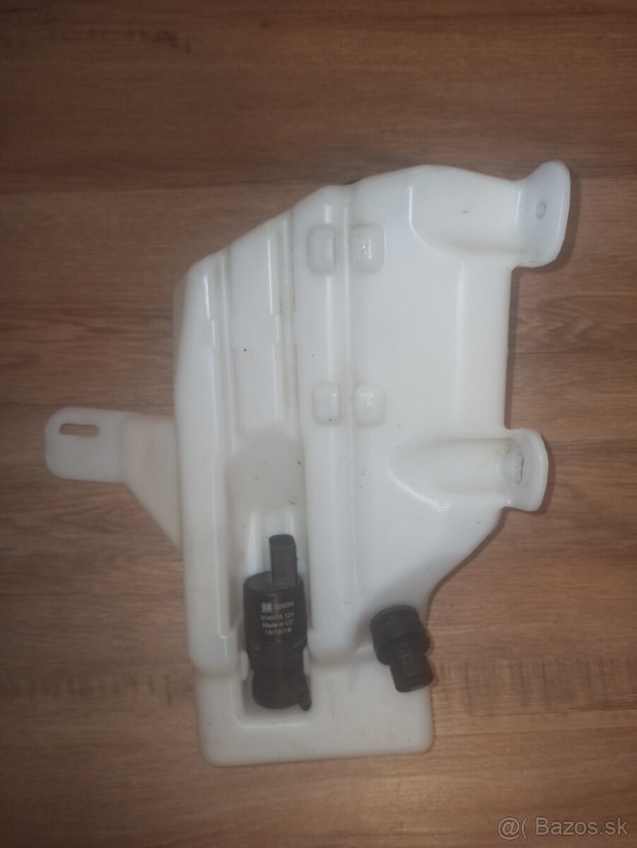 Nádržka ostrekovača s motorčekom – Opel Insignia - 2