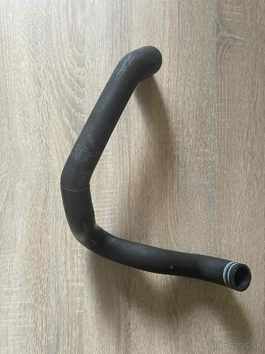 Vodná hadica Audi A8/S8 D2 Predfacelift - 2