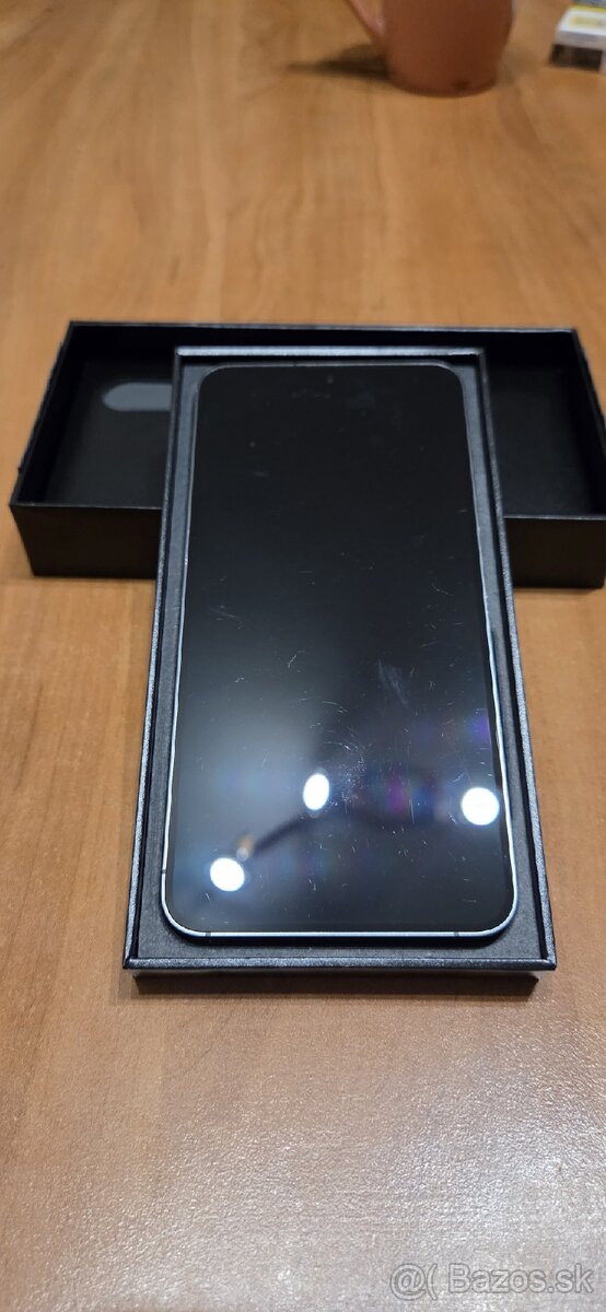 Samsung Galaxy S24 - 2