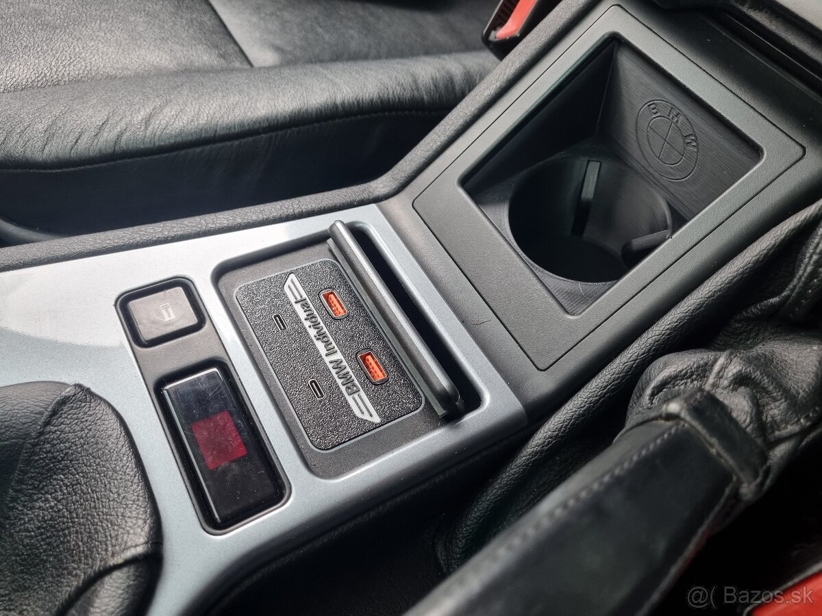 USB nabíjačka BMW E39 - 2