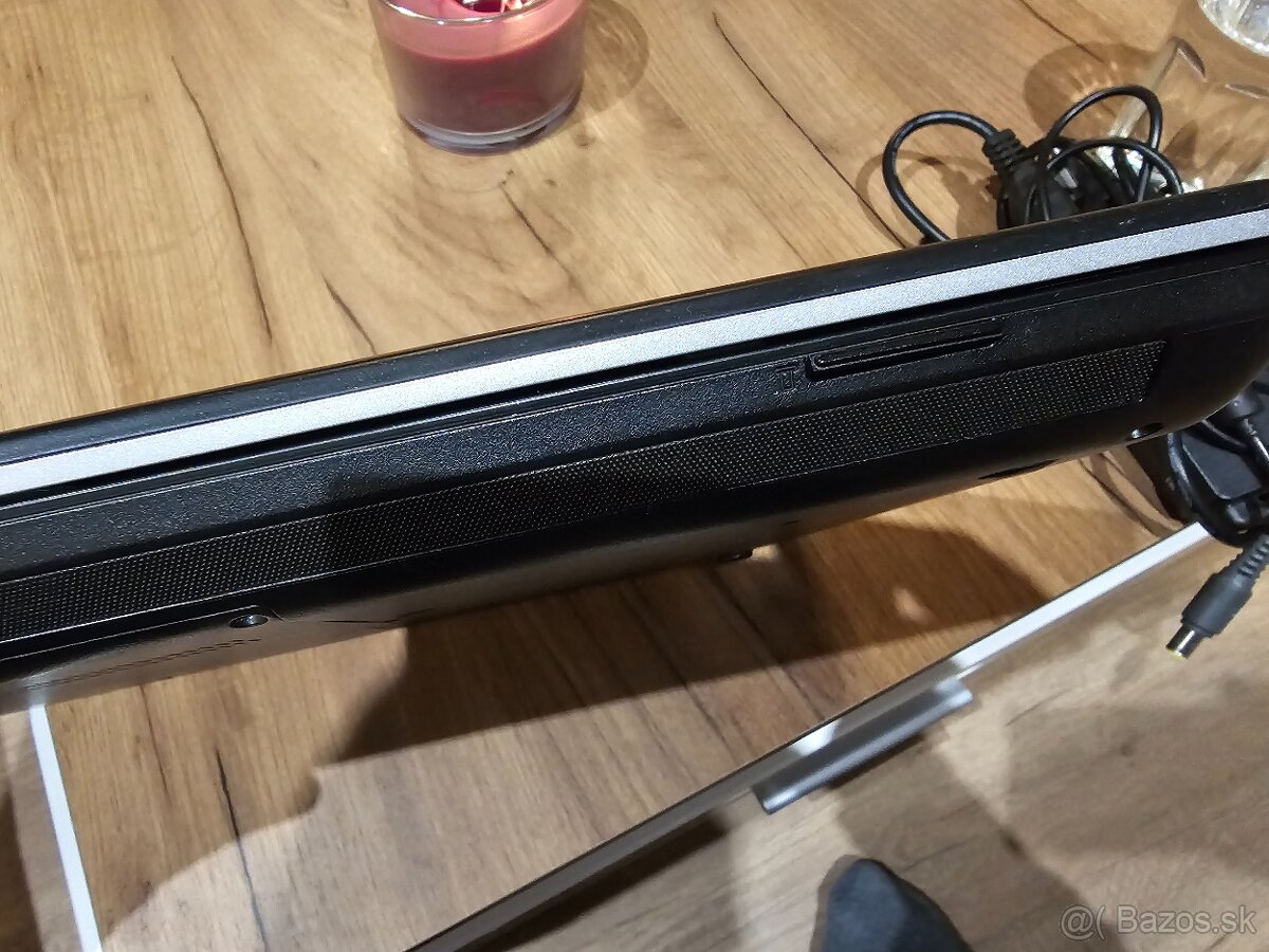 Lenovo ThinkPad Edge530 - 2