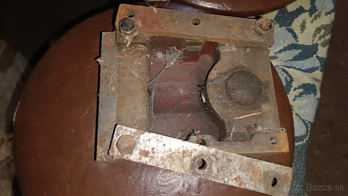 Predám vrchnú cašť zverák 125 - 2