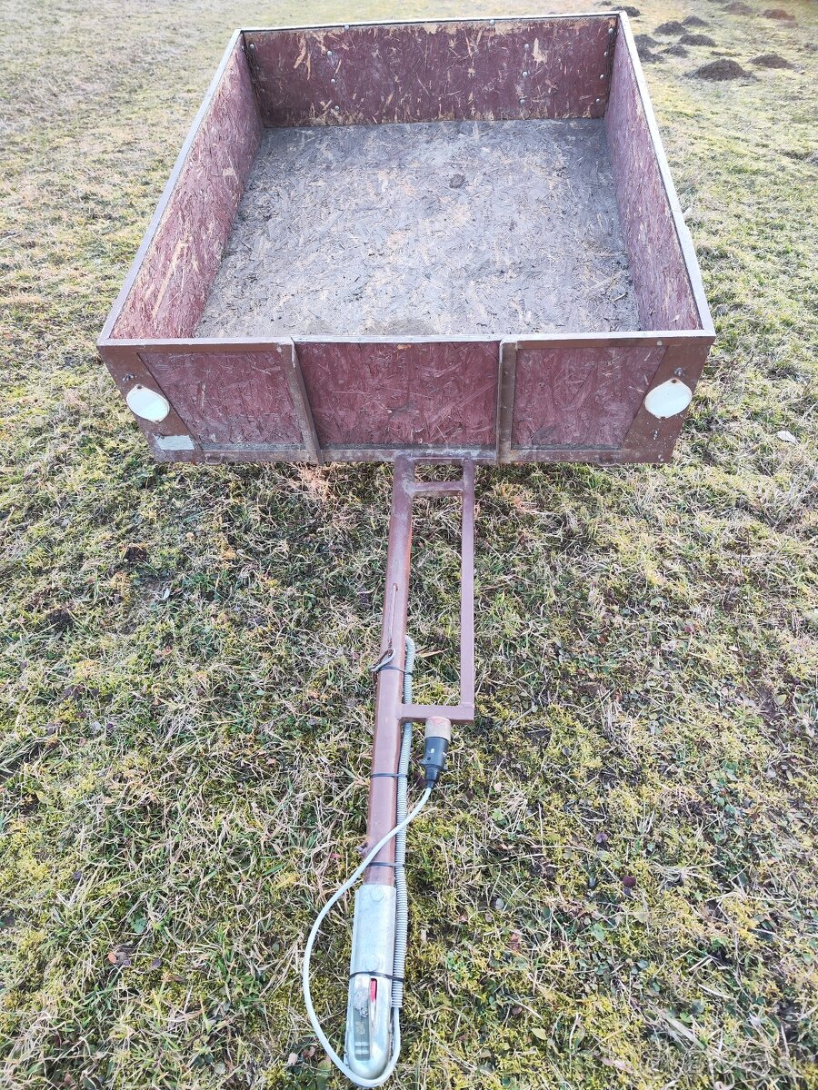 Prívesný vozík - 2