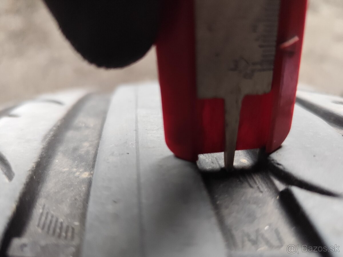 Letné 235/45r17 sebring - 2