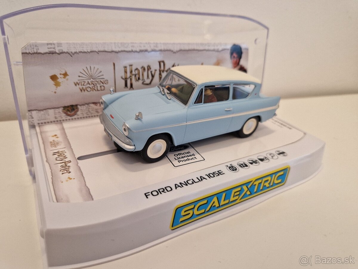 Scalextric autíčka na autodráhu (1:32) - 2