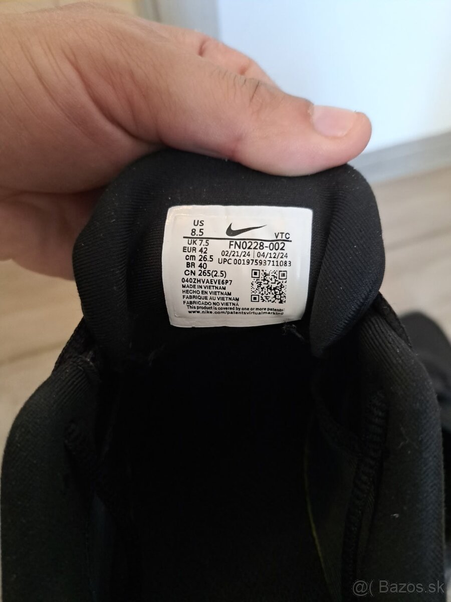 Nike - 2