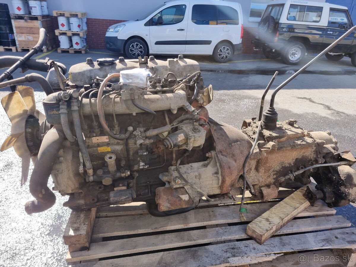 Toyota Land Cruiser - 2