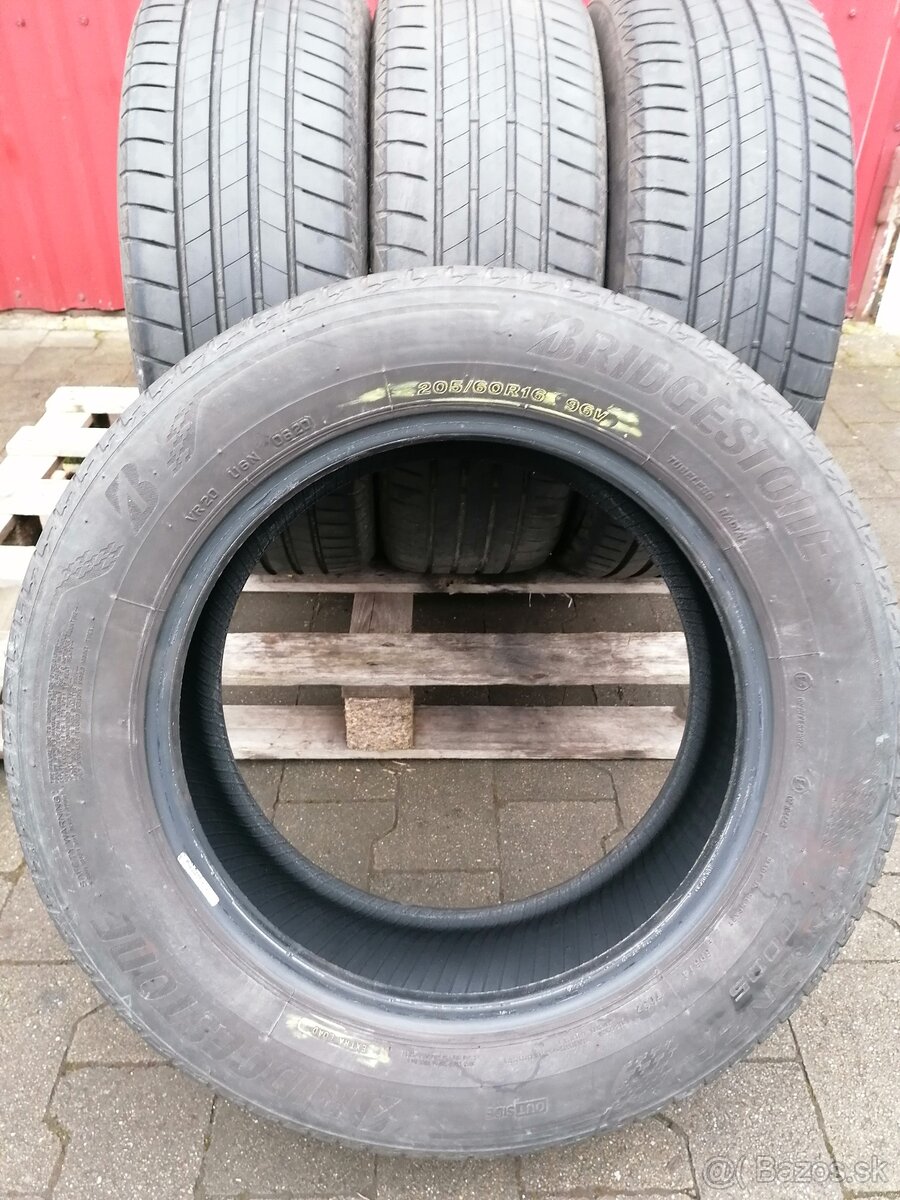 Letne 205/60R16 2ks Bridgestone - 2