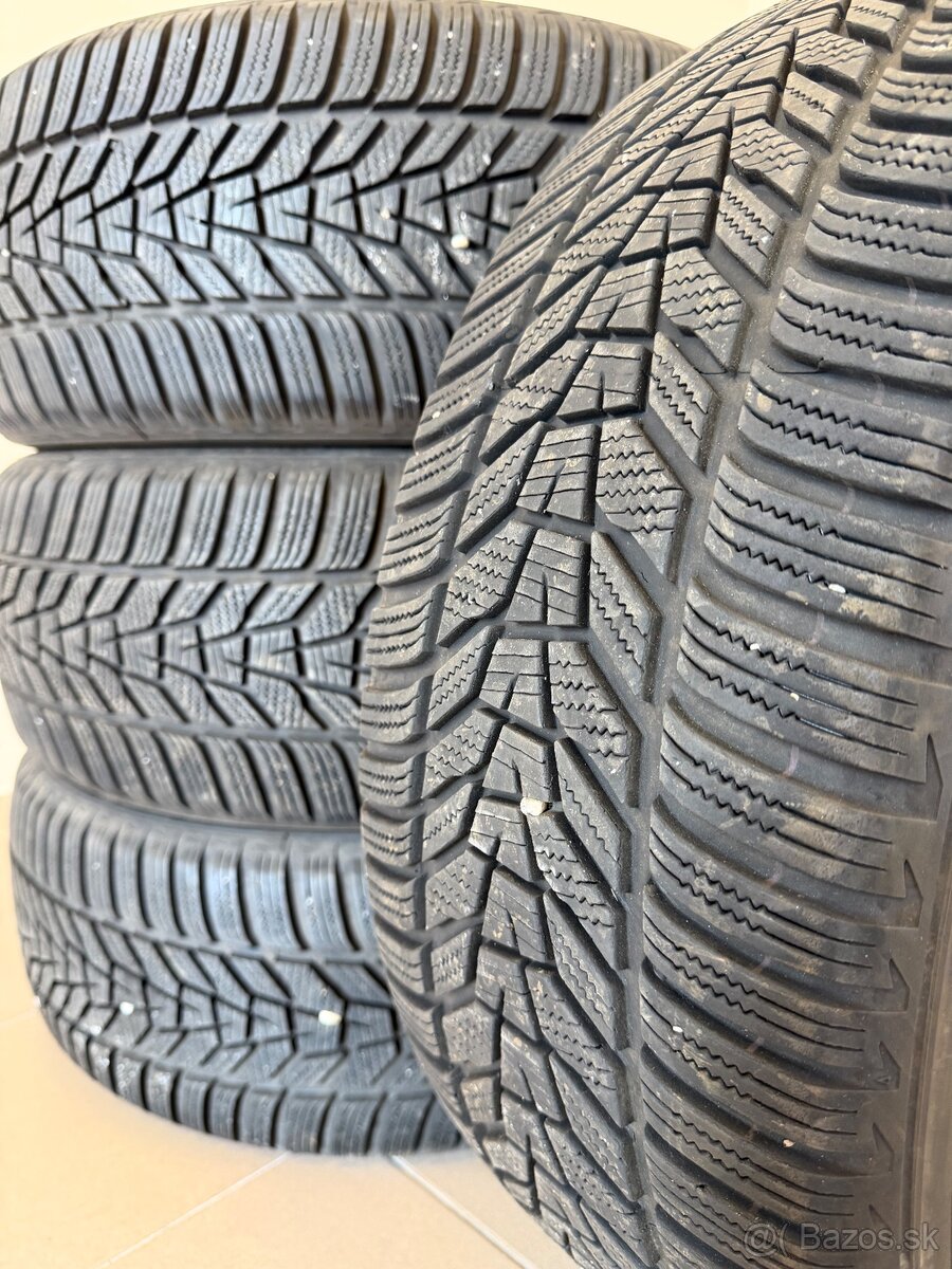 Hankook Winter icept 235/55/R18 - 2