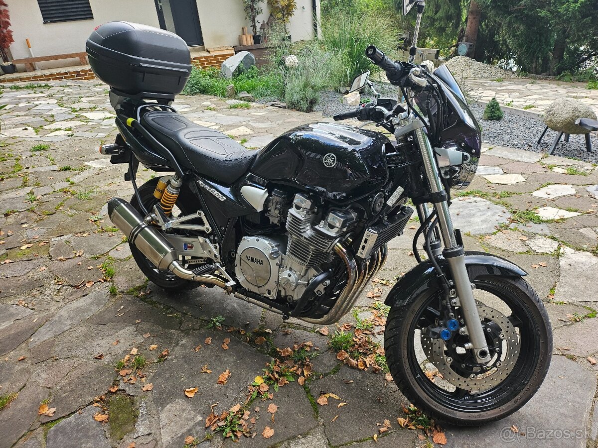Yamaha XJR 1300 - 2