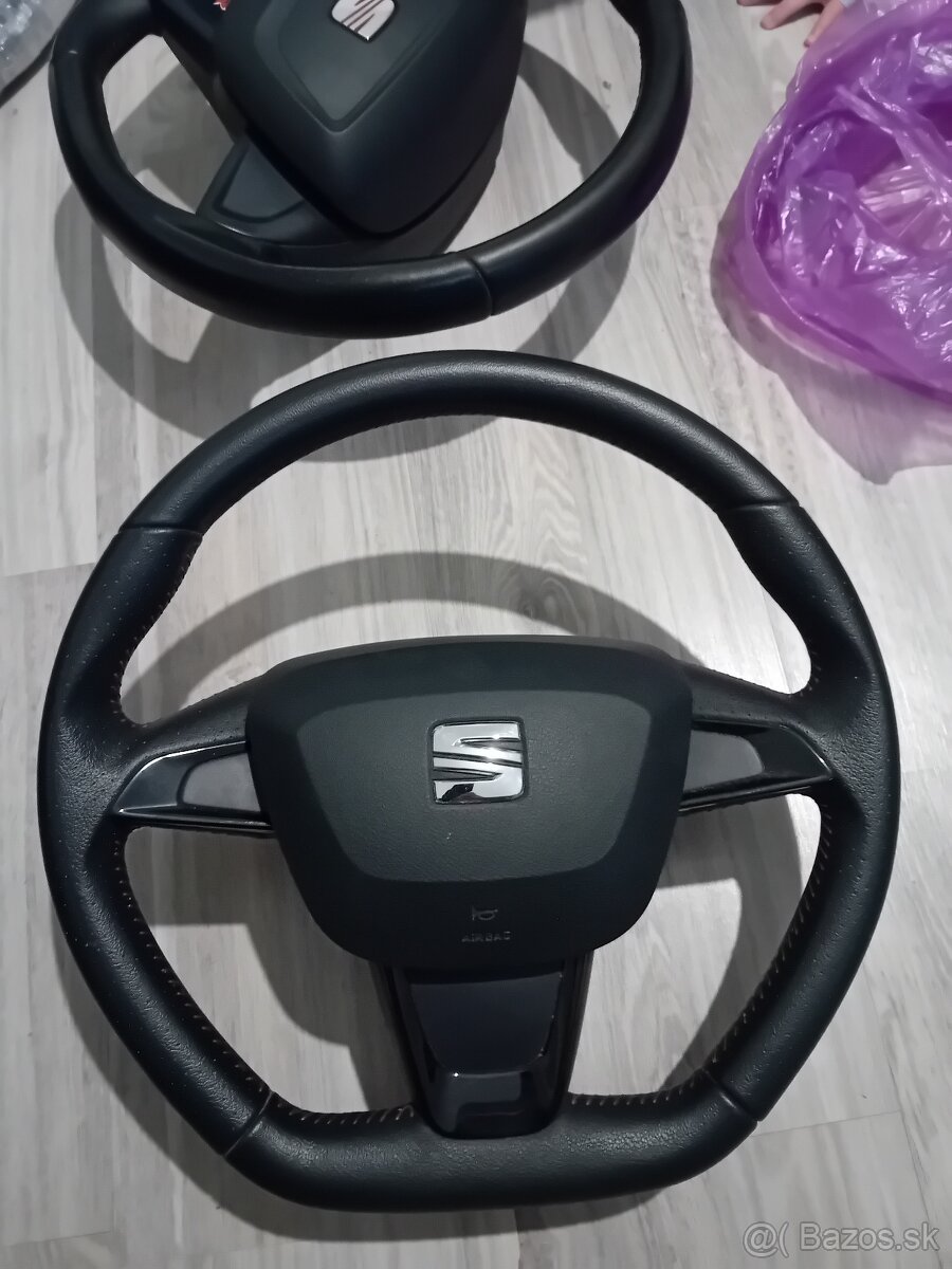Novy volant Seat Cupra/FR - 2