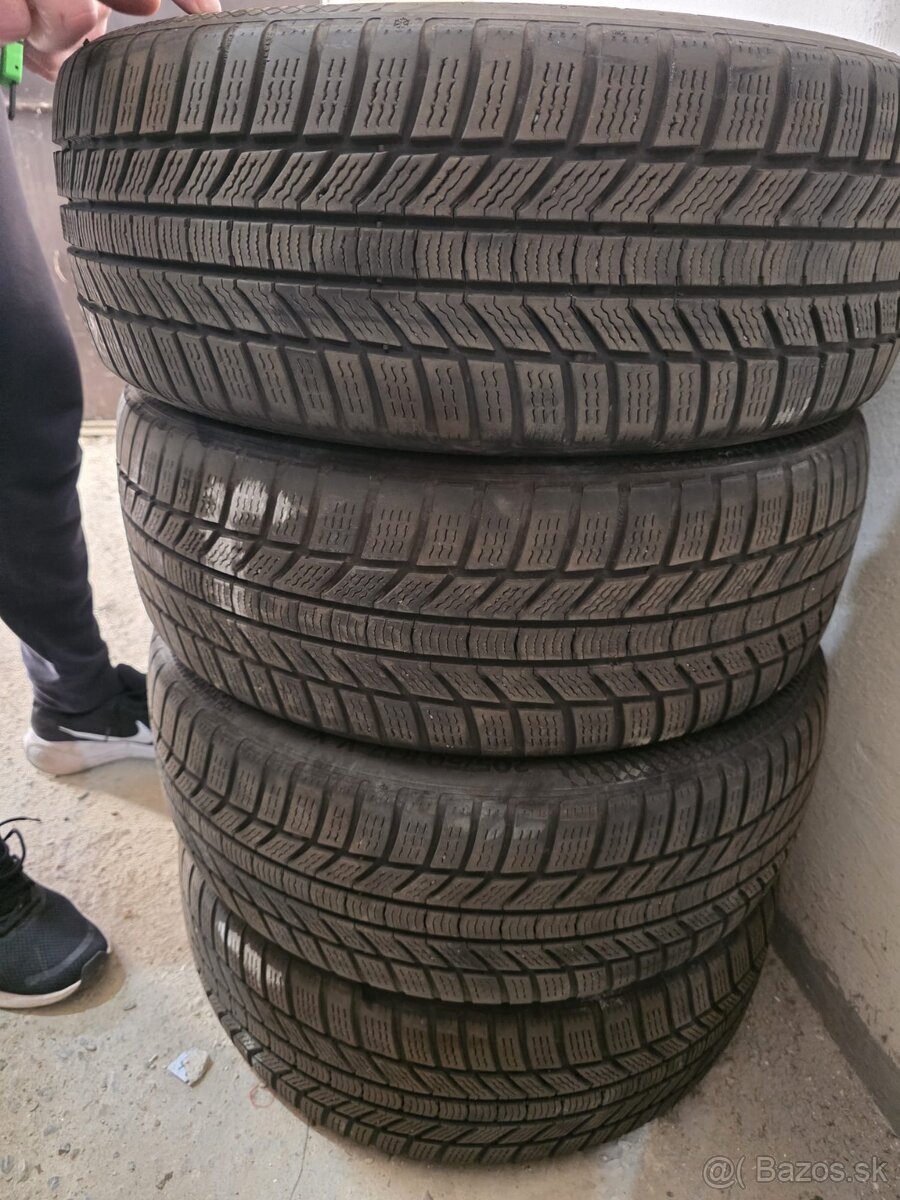 Zimne pneu 205/50r17 - 2