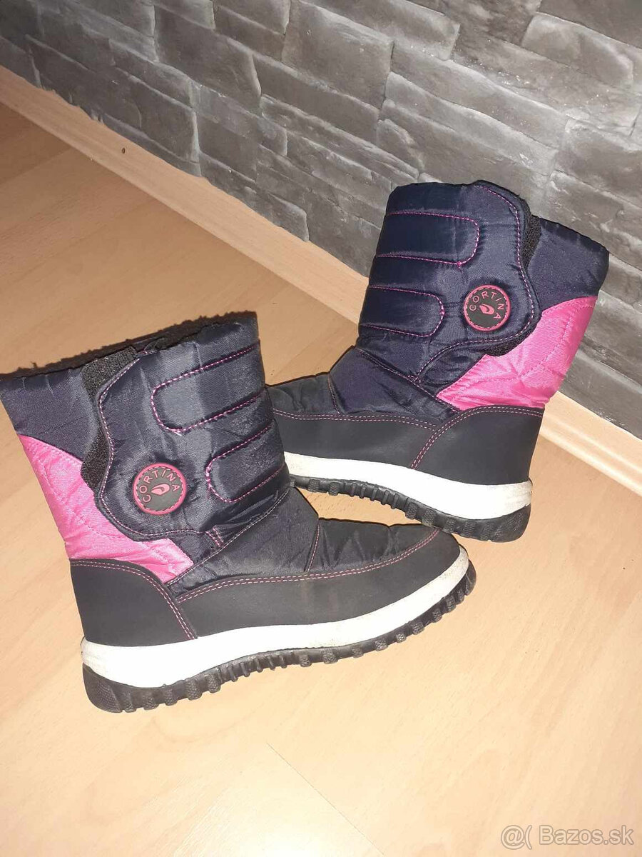 značkové dievčenské čižmy Cortina č.34 - 2