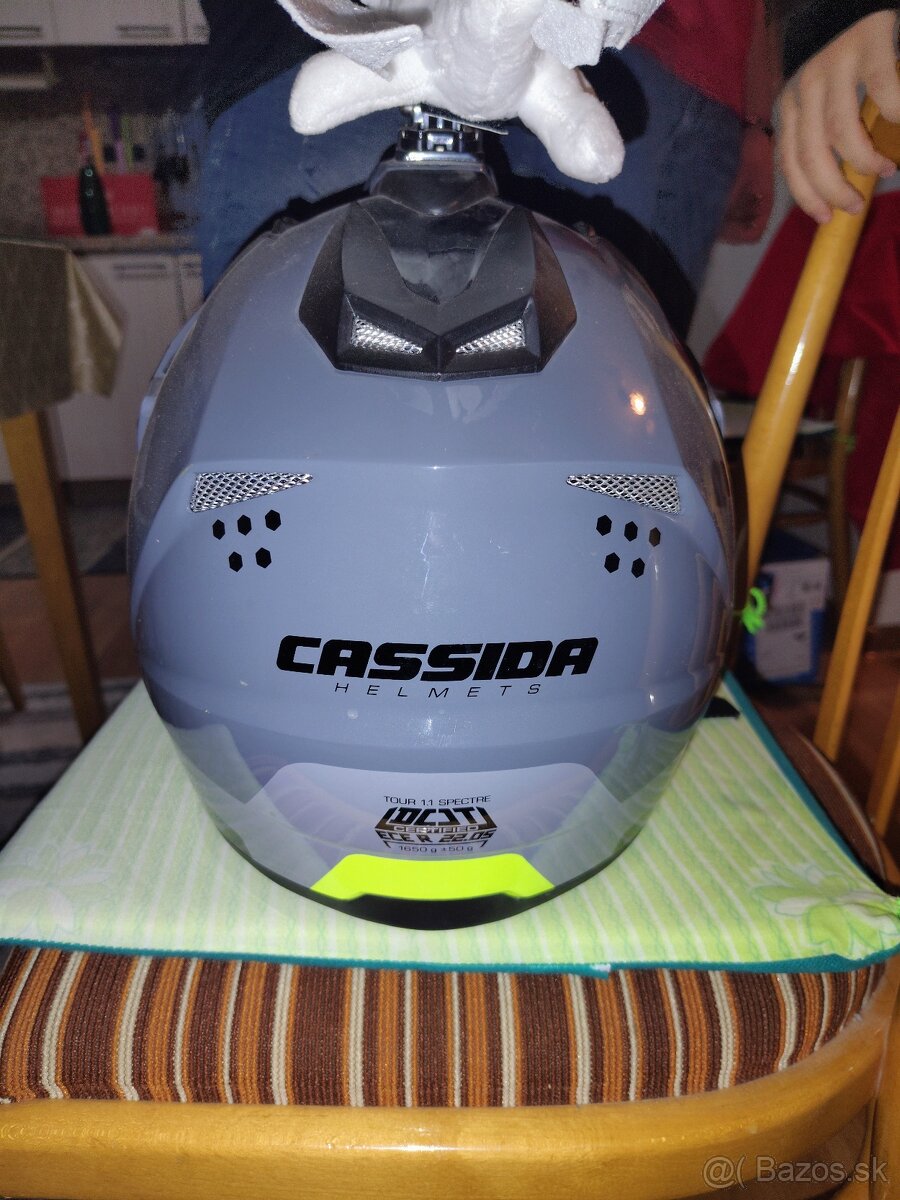 Na predaj prilba - 2