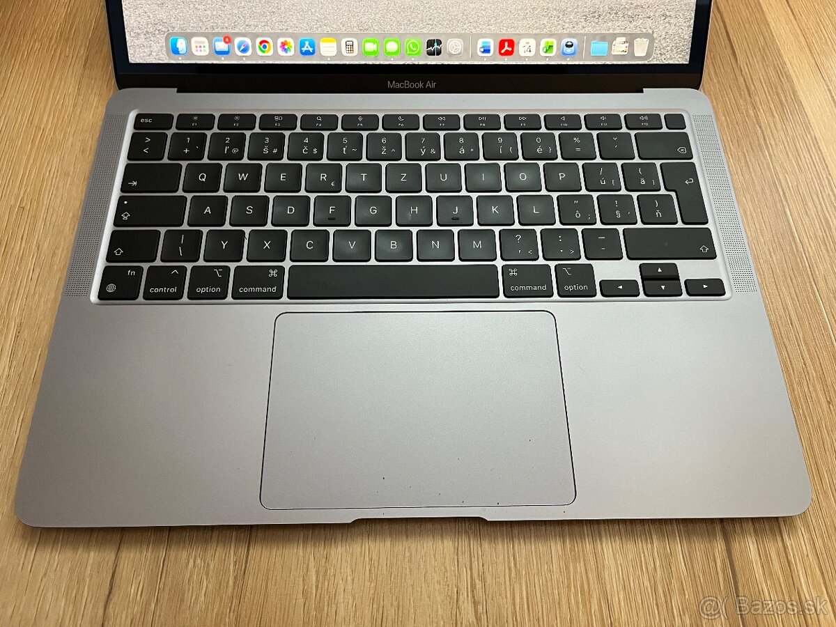 Apple MacBook Air 13 M1 256 GB - kozmicky sivý - 2