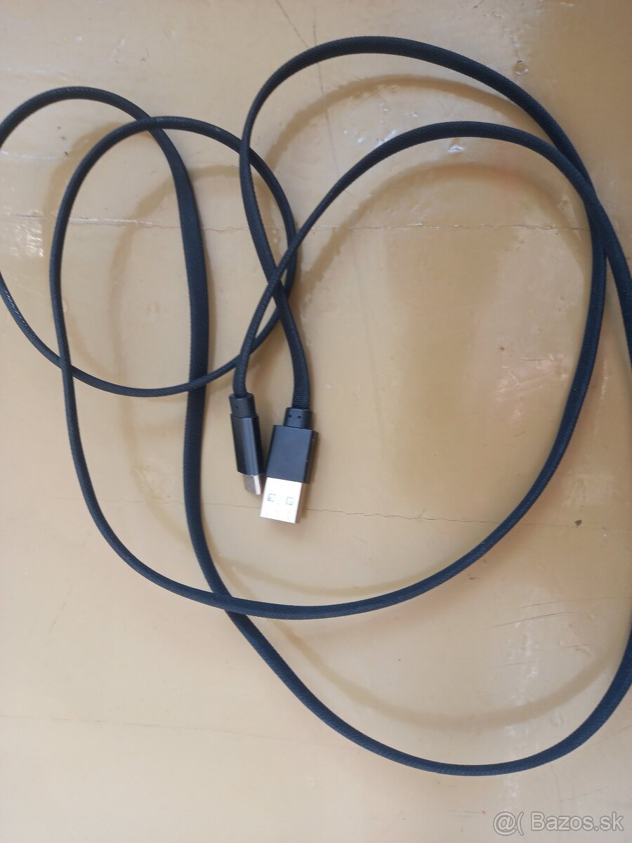 Rôzne káble do telefónov - 2