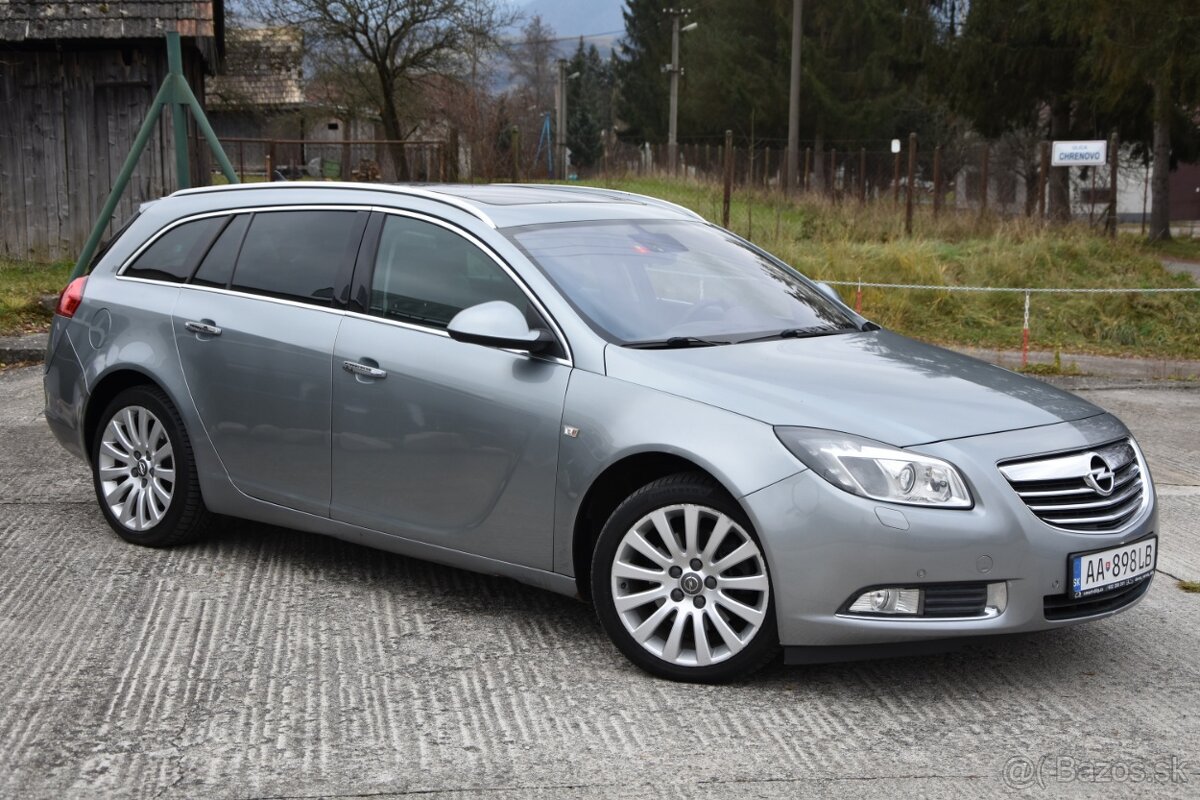 Opel Insignia 2,0 TURBO 4x4 - 2