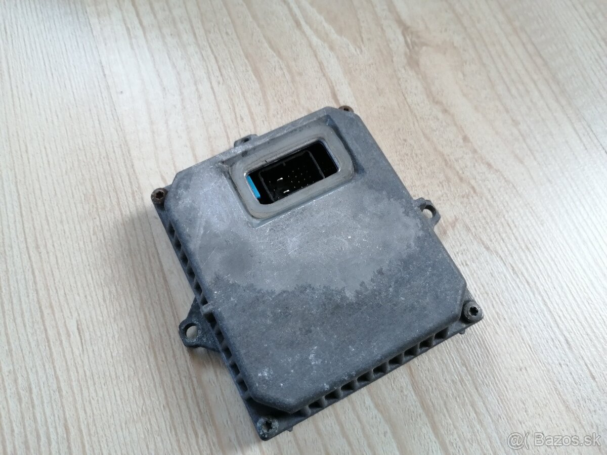 Jednotka xenonu 1307329068 7M3907391 YM2113L028AA - 2