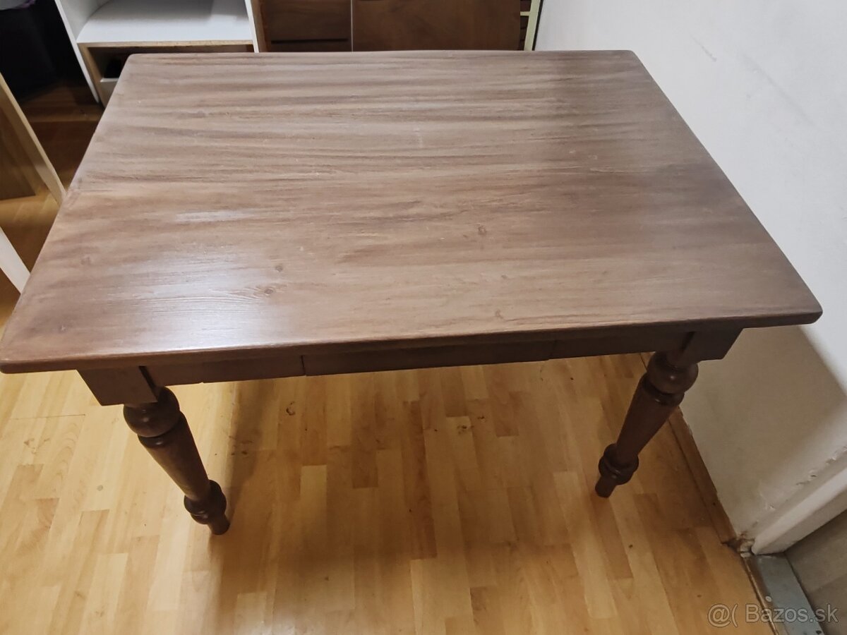Celodrevený masívny stôl - 2