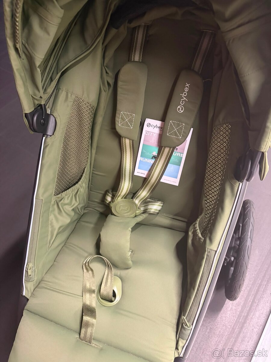 Cybex Avi spin Moss green - 2