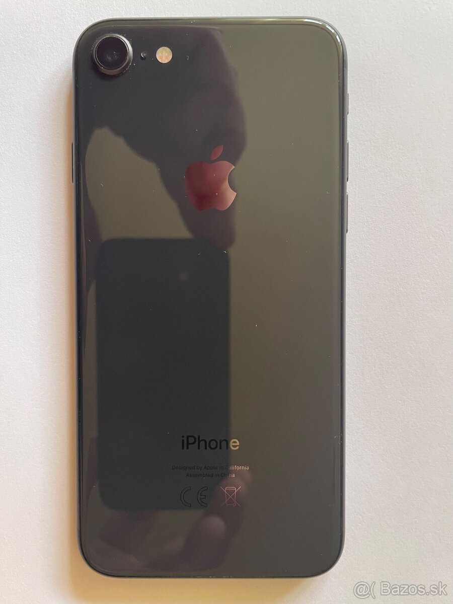 Apple iPhone 8 64GB - 2