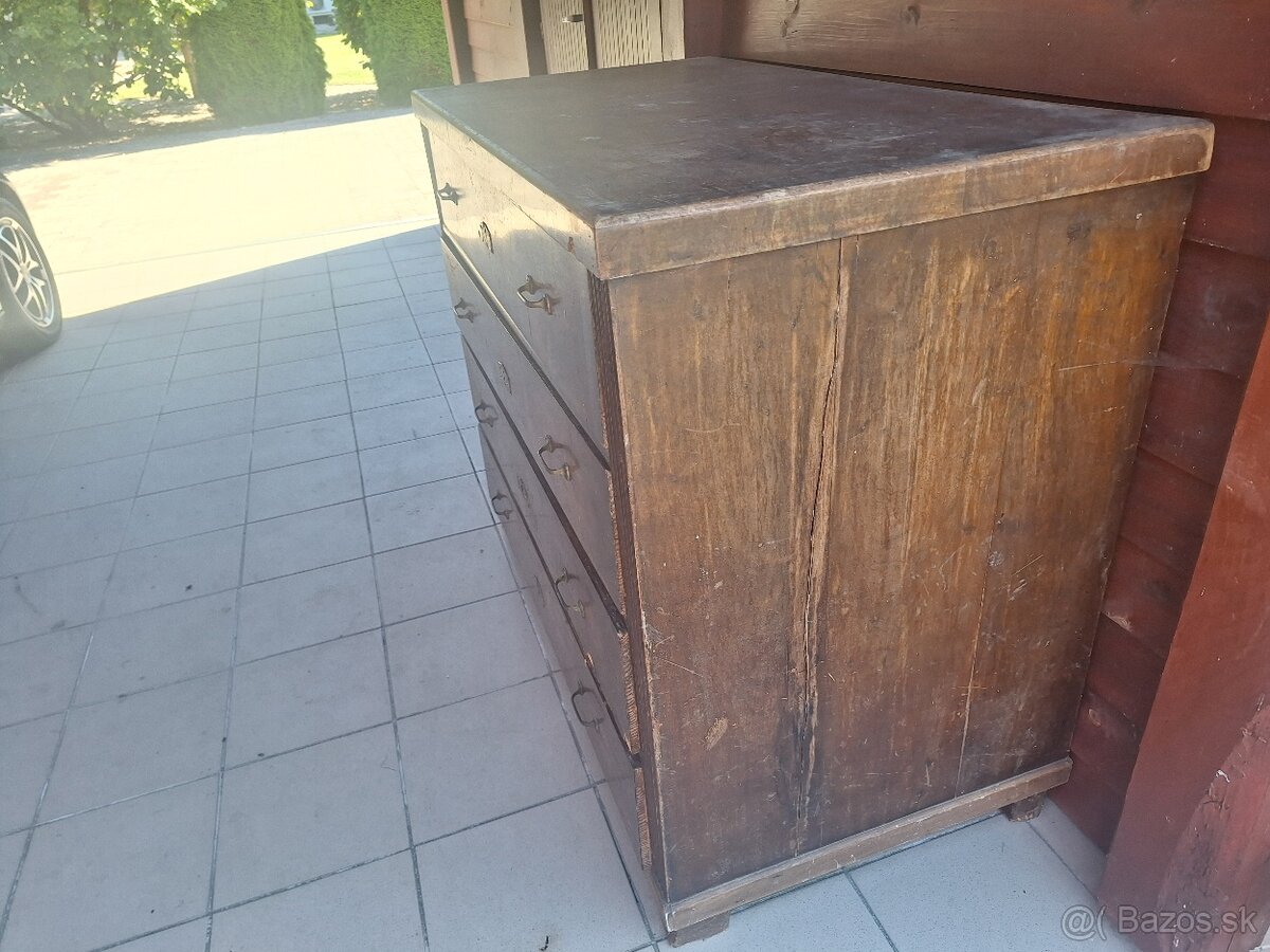Komoda - starožitnosť - 2