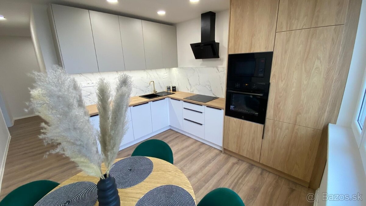 Priestranný moderne zrekonštruovaný 2 izb. byt Ovručská ul. - 2