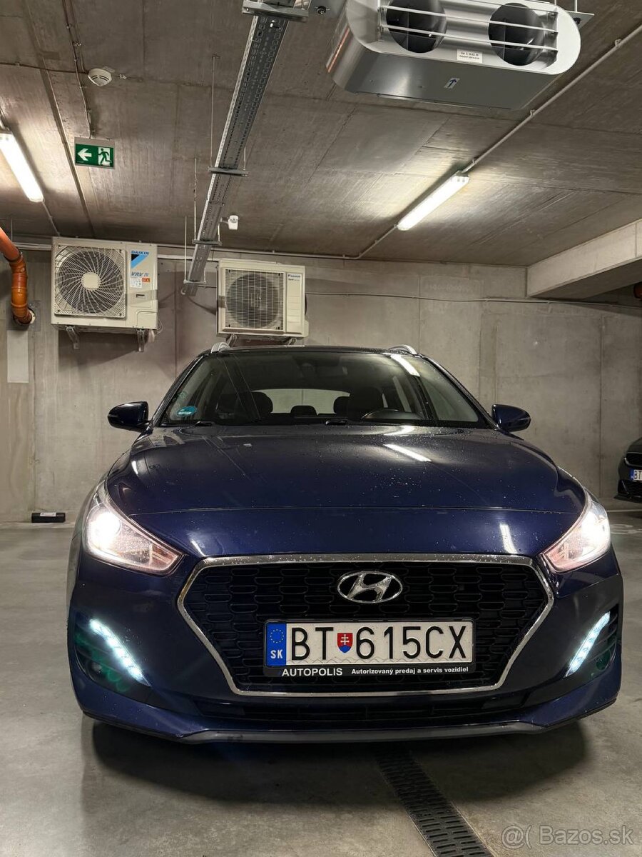 Hyundai i30 combi 2019 diesel AT - 2