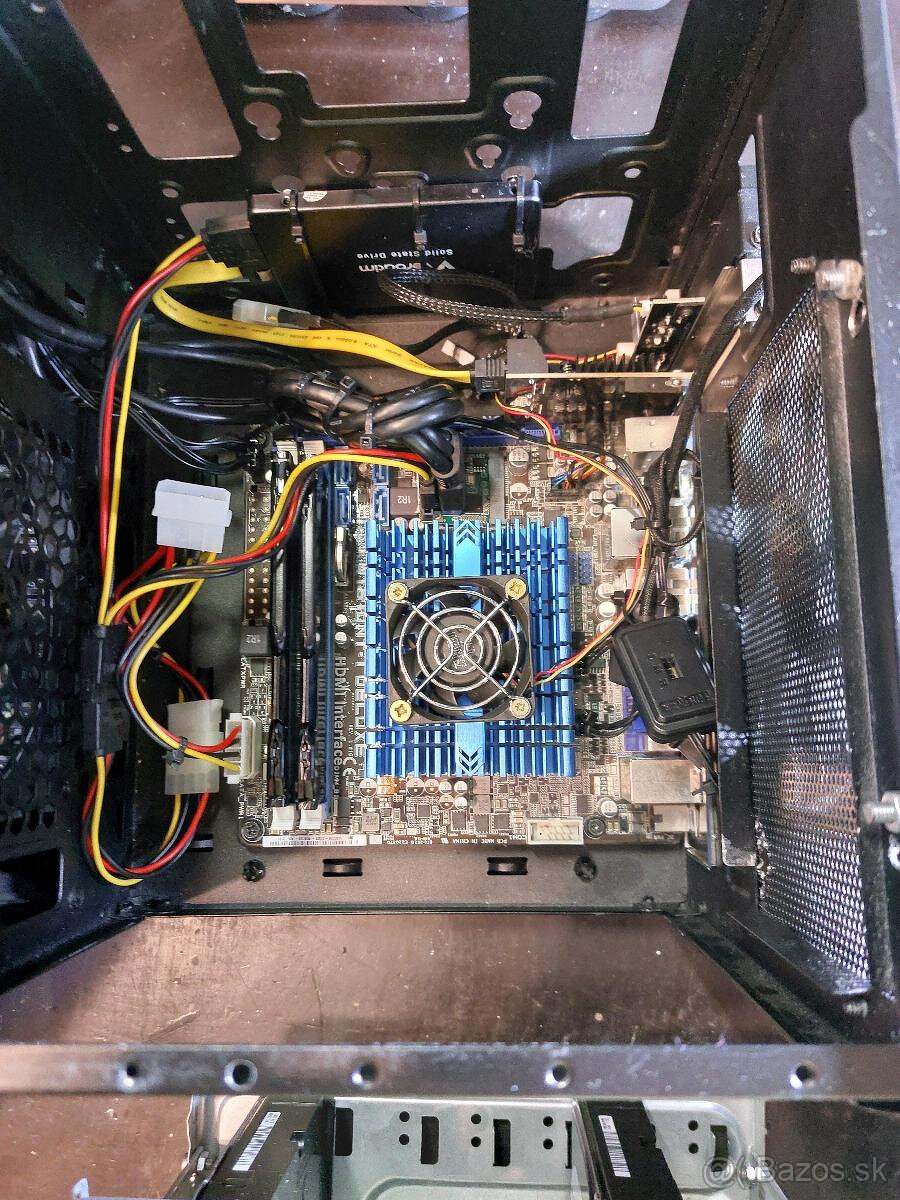 Domaci NAS Server (Intel Atom + Cooler Master ELITE 110) - 2