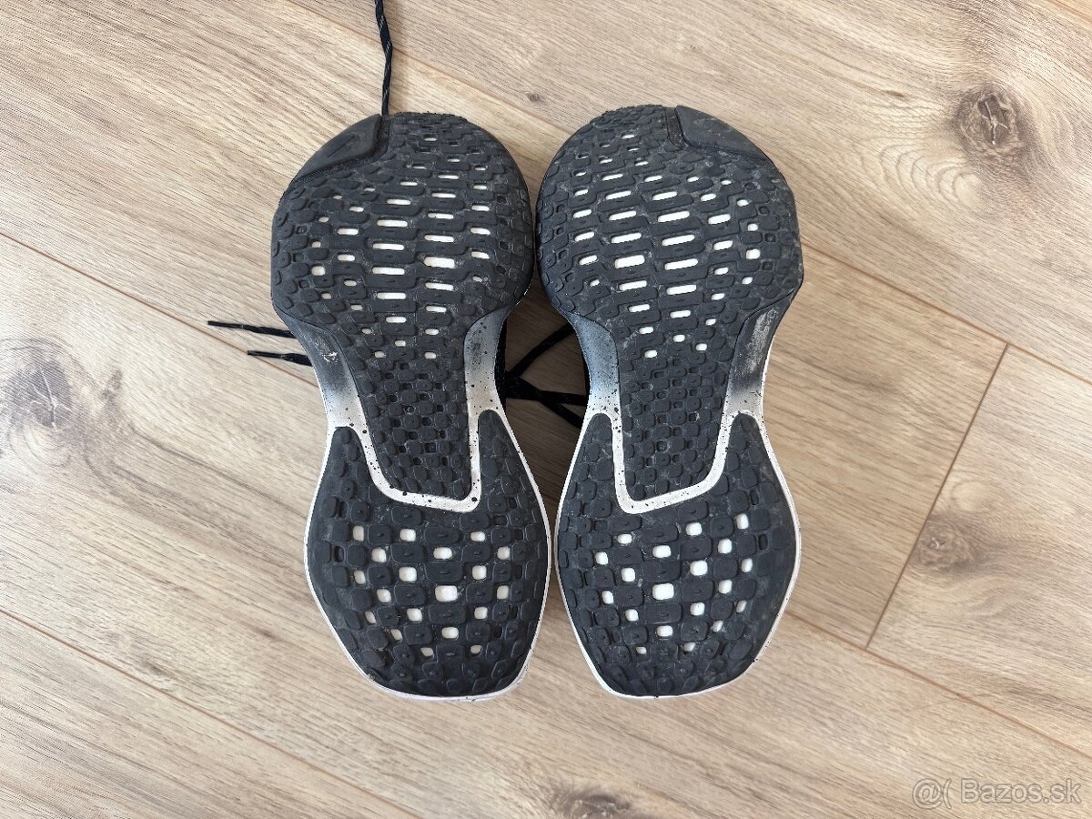 Predám Nike Invincible 3 - 2