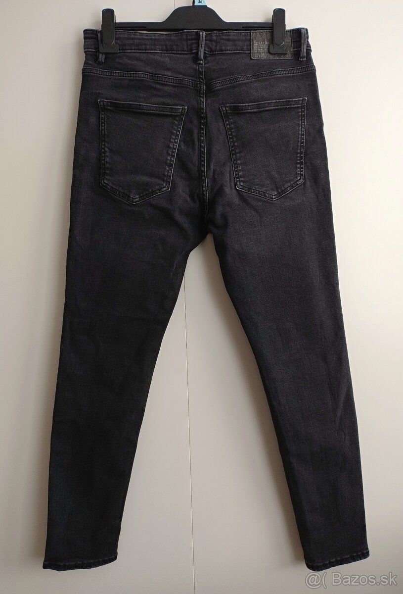 Pánske čierne obtiahnuté rifle (Pull&Bear) - 2