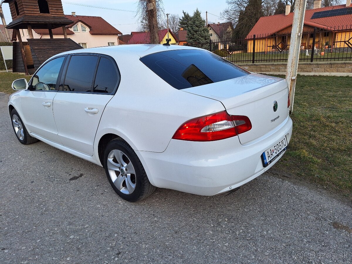 Škoda superb 1,6 tdi - 2