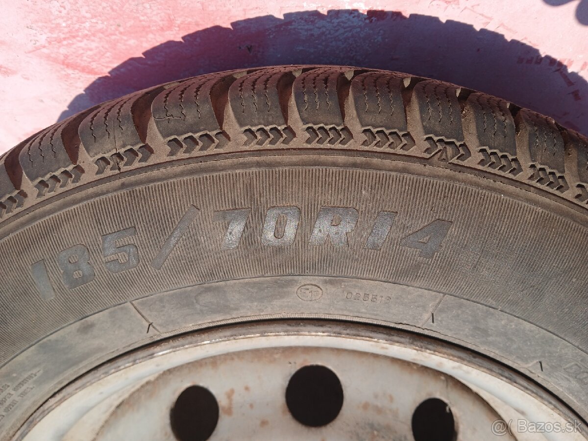 Zimné pneu na diskoch Hyundai H1 - 2