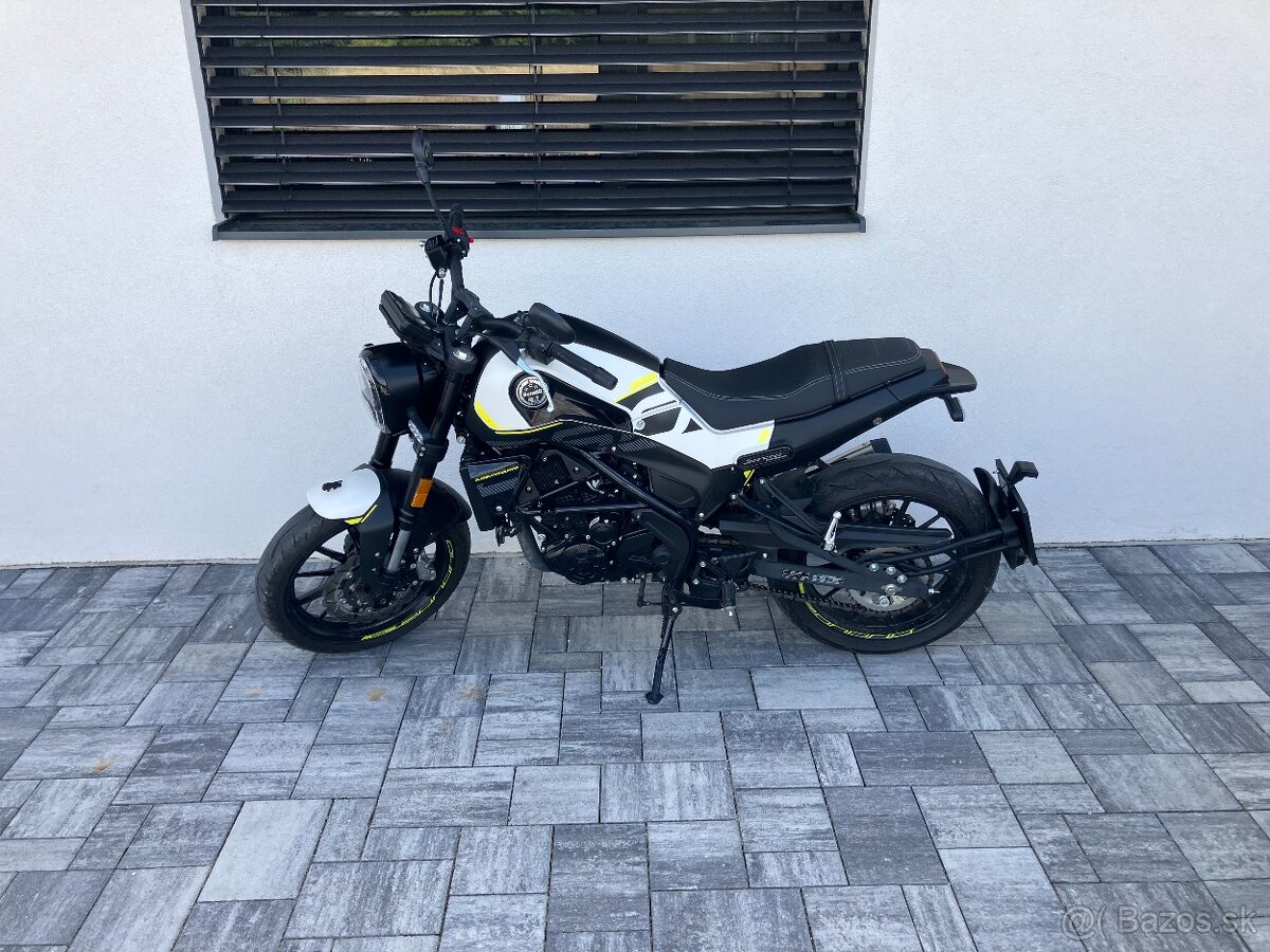 Motorka Benelli 250 naháč - 2
