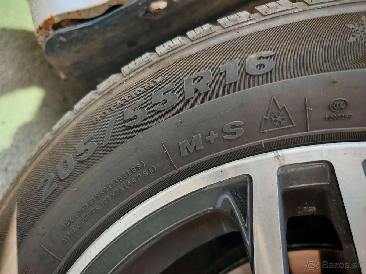 Celoročné pneumatiky 205/55 R16 - 2