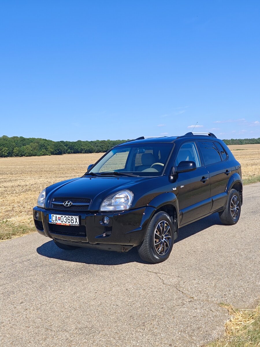Hyundai Tucson 4WD 2.0 CRDi - 2