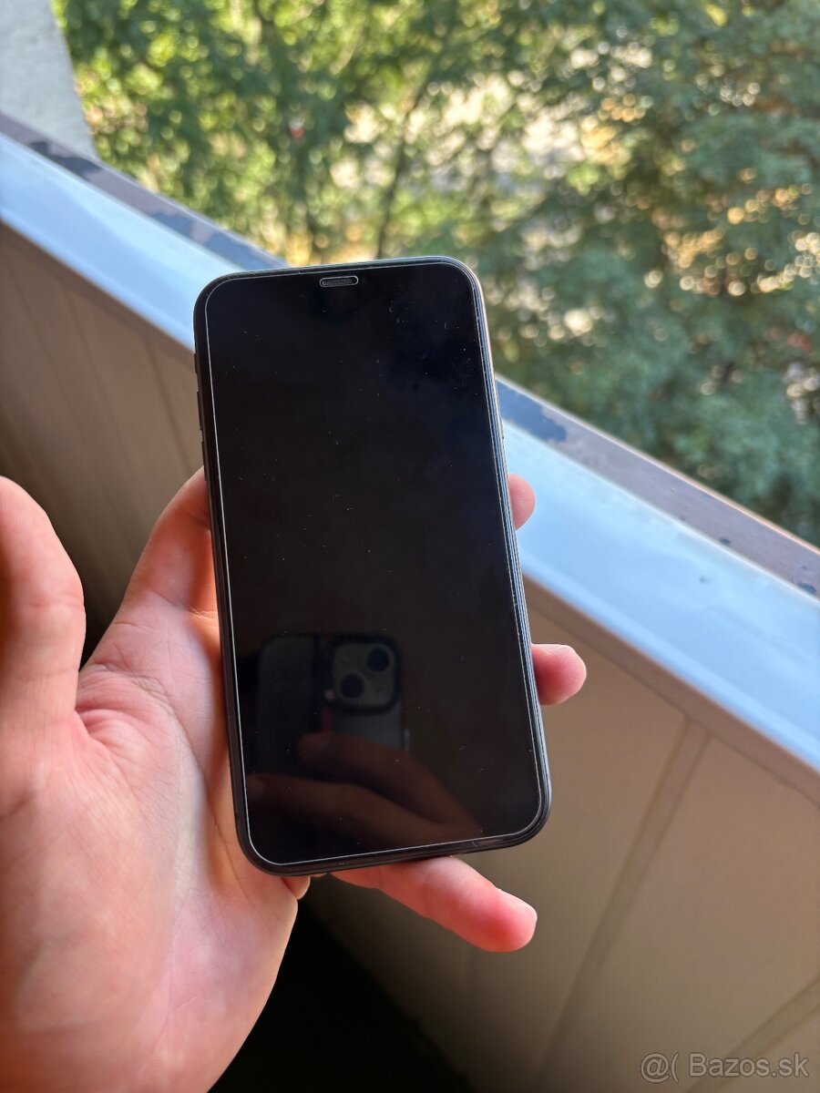 iPhone 11 64gb - 2