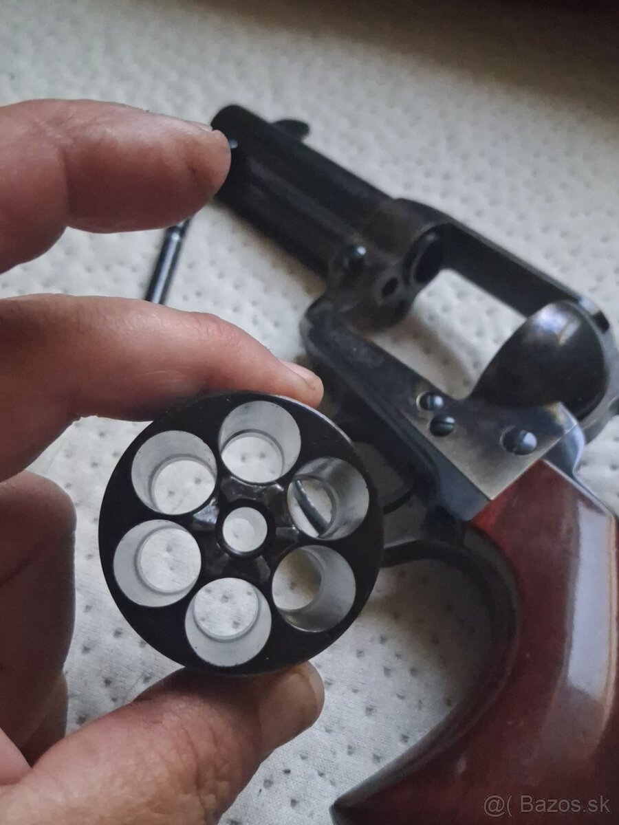 Vymenim revolver - 2