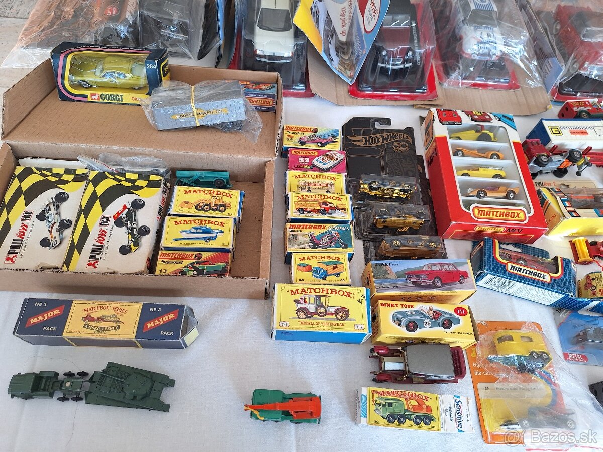 Politoys Mebetoys Corgi Matchbox RW SF boxy - 2