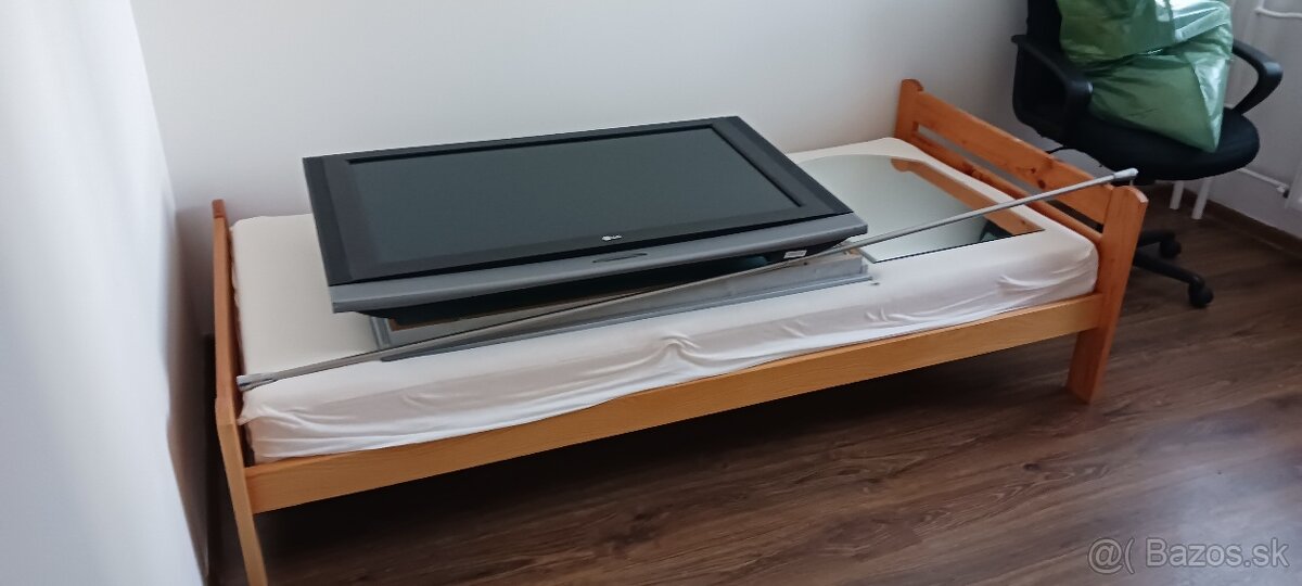 2 kusy postel +matrac - 2