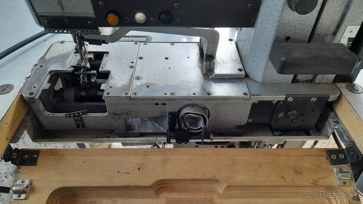 Sijaci stroj na kozu. - 2