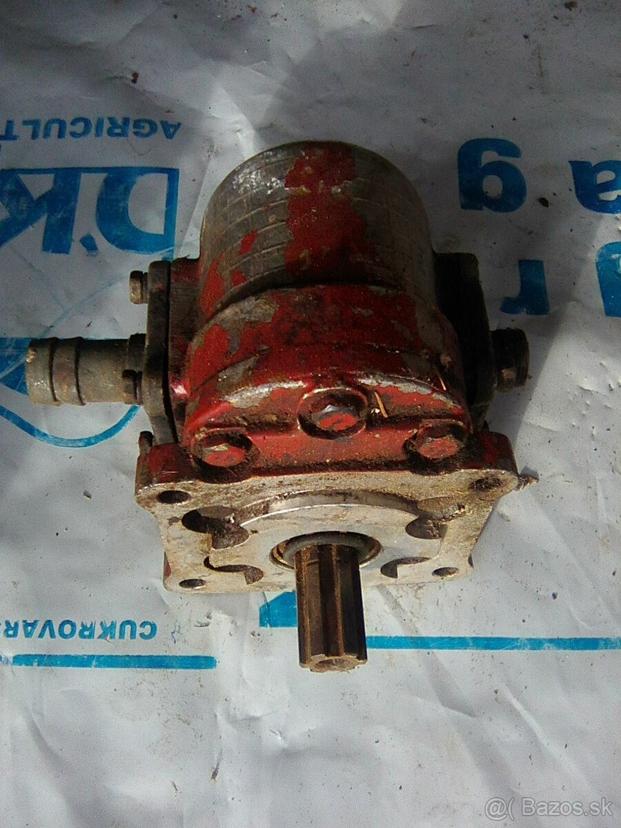 predám čerpadlo k výrobe na malotraktor - 2