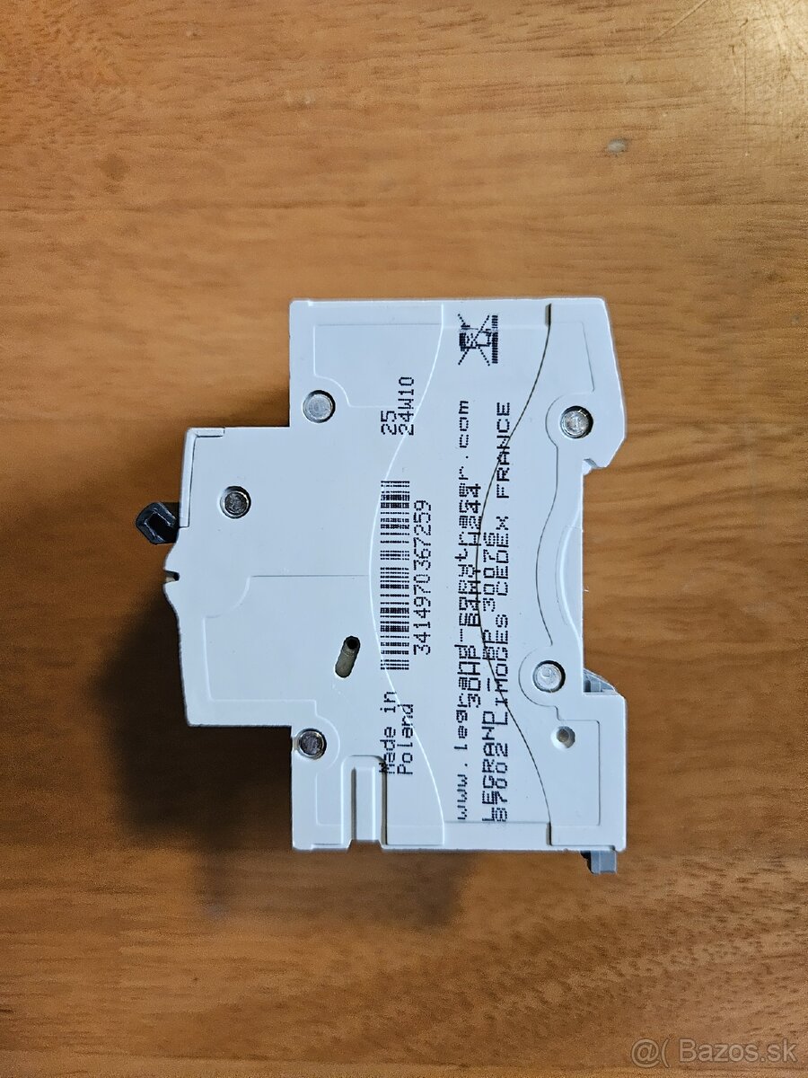 Legrand istič 10A - 2