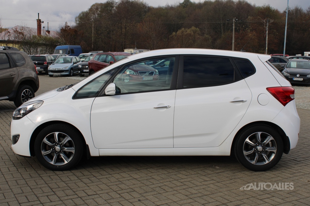 Hyundai IX20 1,6 CRDi 94 kW - 2