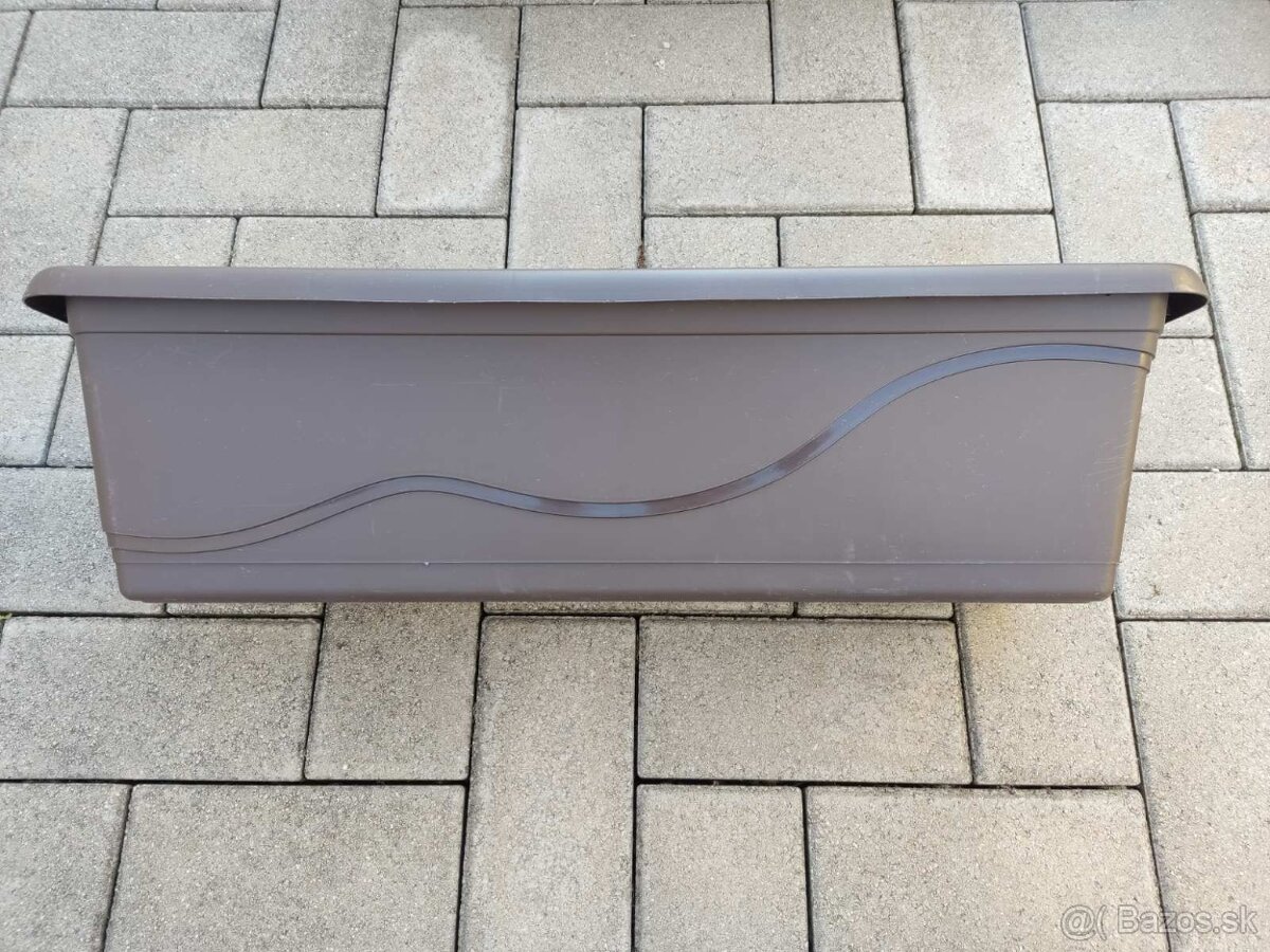 Predám samozavlažovacie truhlíky 60cm - 2