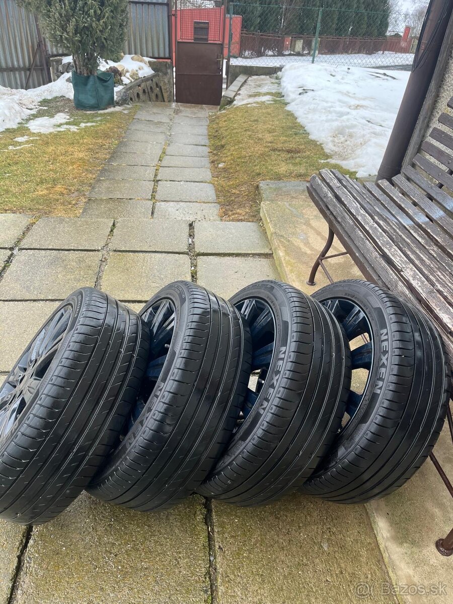 RENAULT R18 elektróny + 1× R18 rezerva - 2