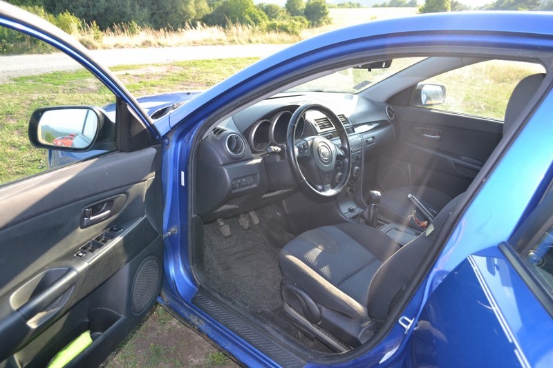 Predám Mazda 3 BK Sedan - 2