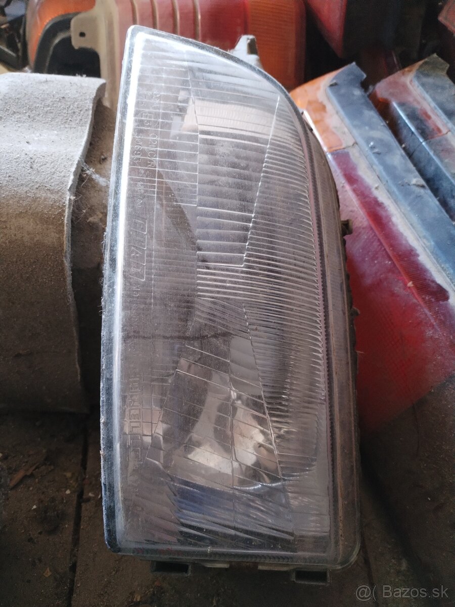 Rozne svetla predne aj zadne - 2